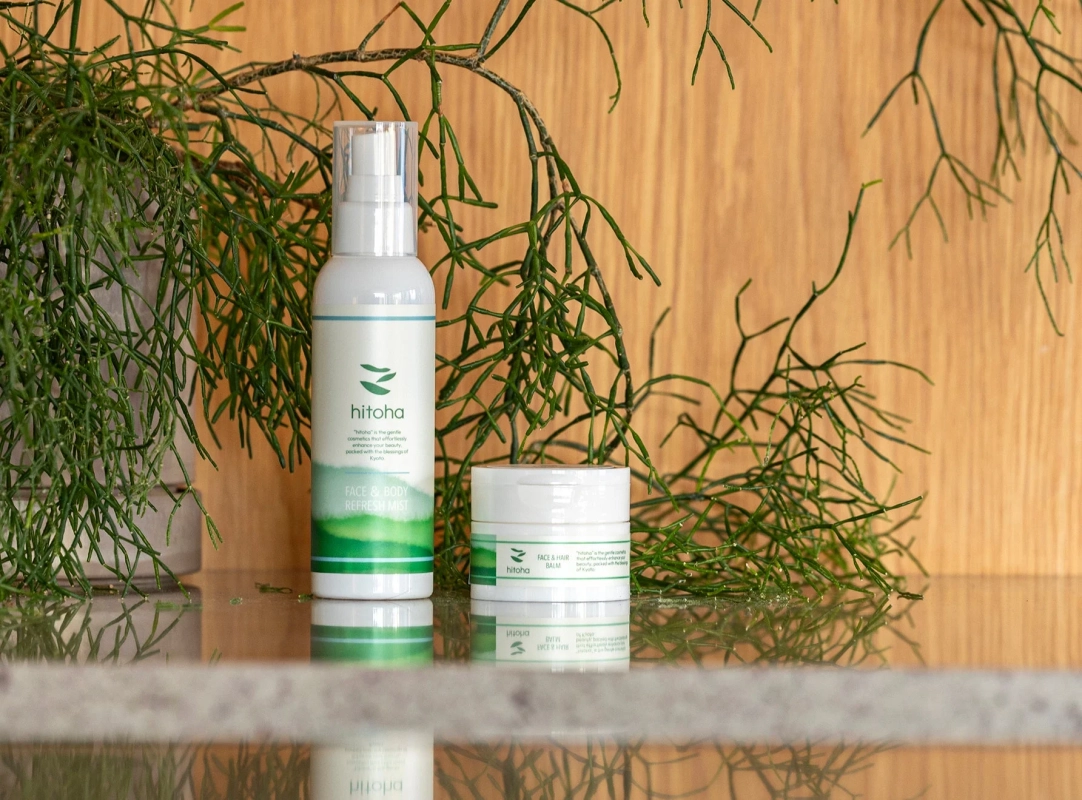 hitoha フェイス＆ボディリフレッシュミストとフェイス＆ヘアバーム