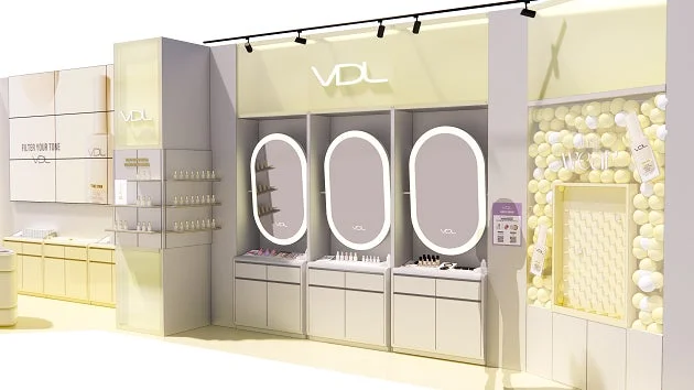 VDL店舗内のディスプレイ、ピンボールイベントを想起させる