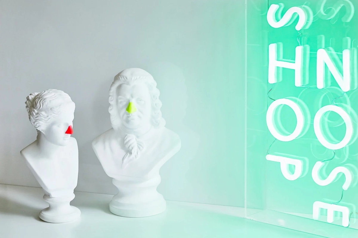 ノーズショップのロゴ