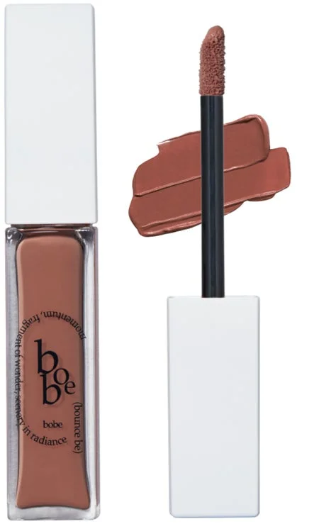 ヌードブラウン系のリップ