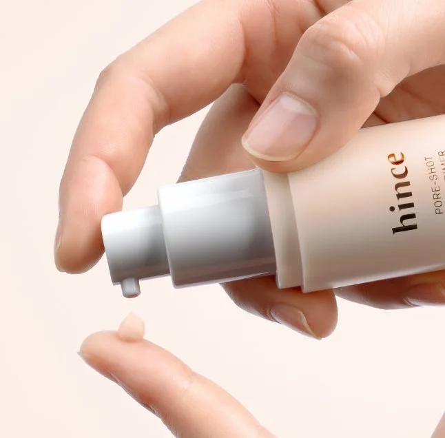 hince ポアーショットブラープライマーの使用方法