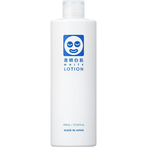 白いボトルに入った「透明白肌 WHITE LOTION」という名前の化粧水