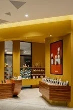 店舗内の商品ディスプレイ