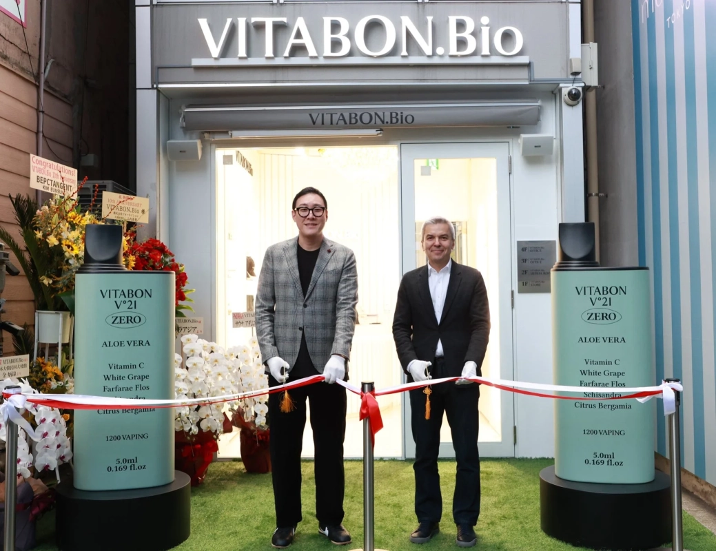 オープニングセレモニーでのテープカット