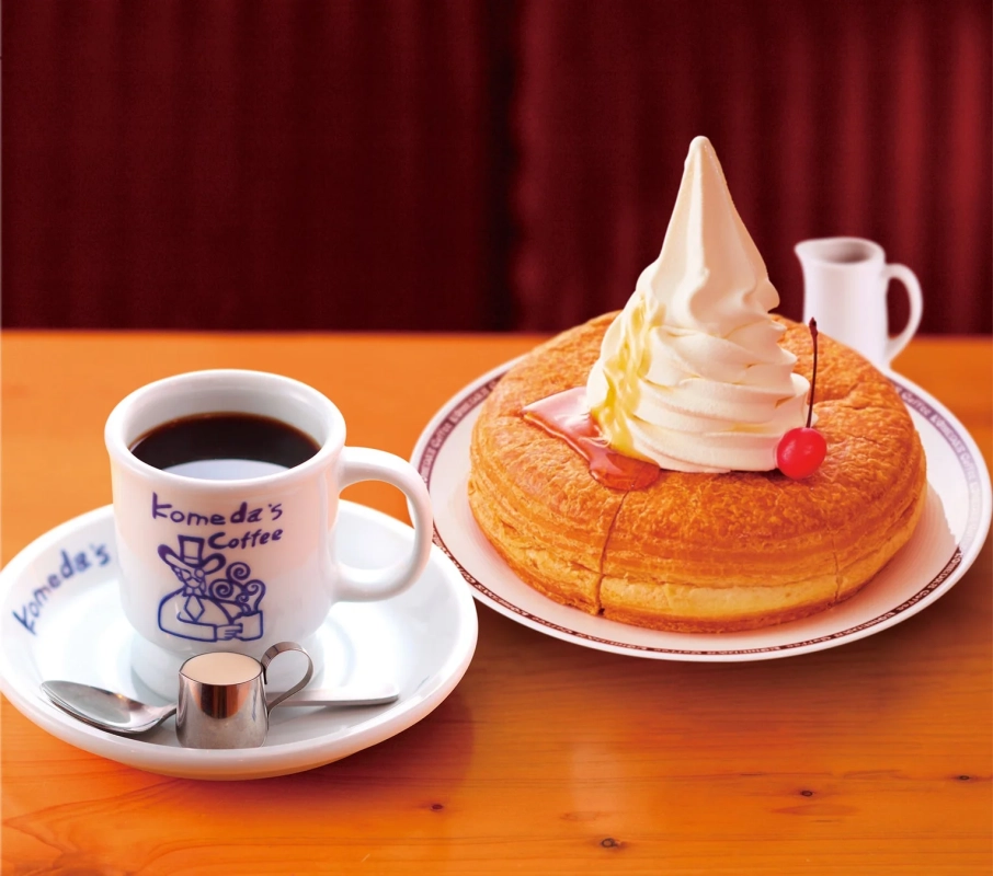 コメダ珈琲店のシロノワールとコーヒー