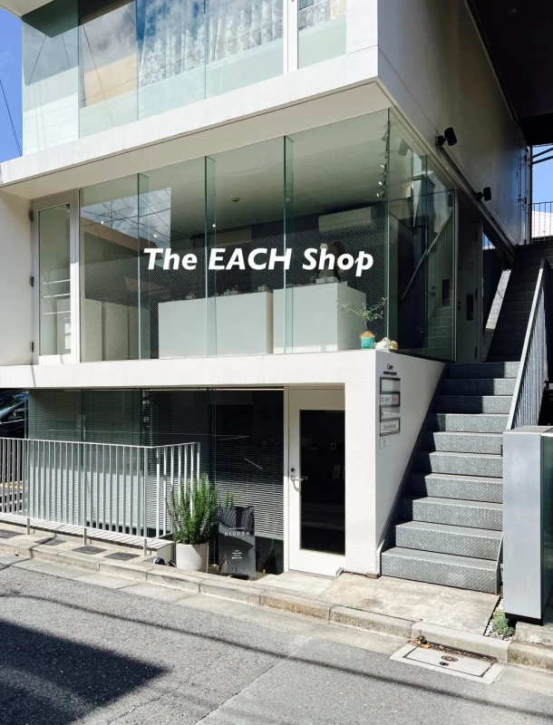 The EACH Shopの外観